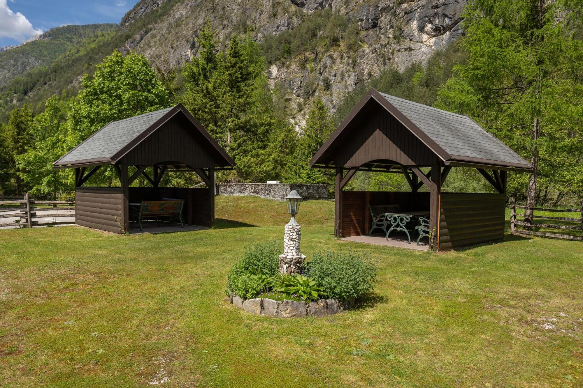 Metoja Apartment Soča Екстериор снимка