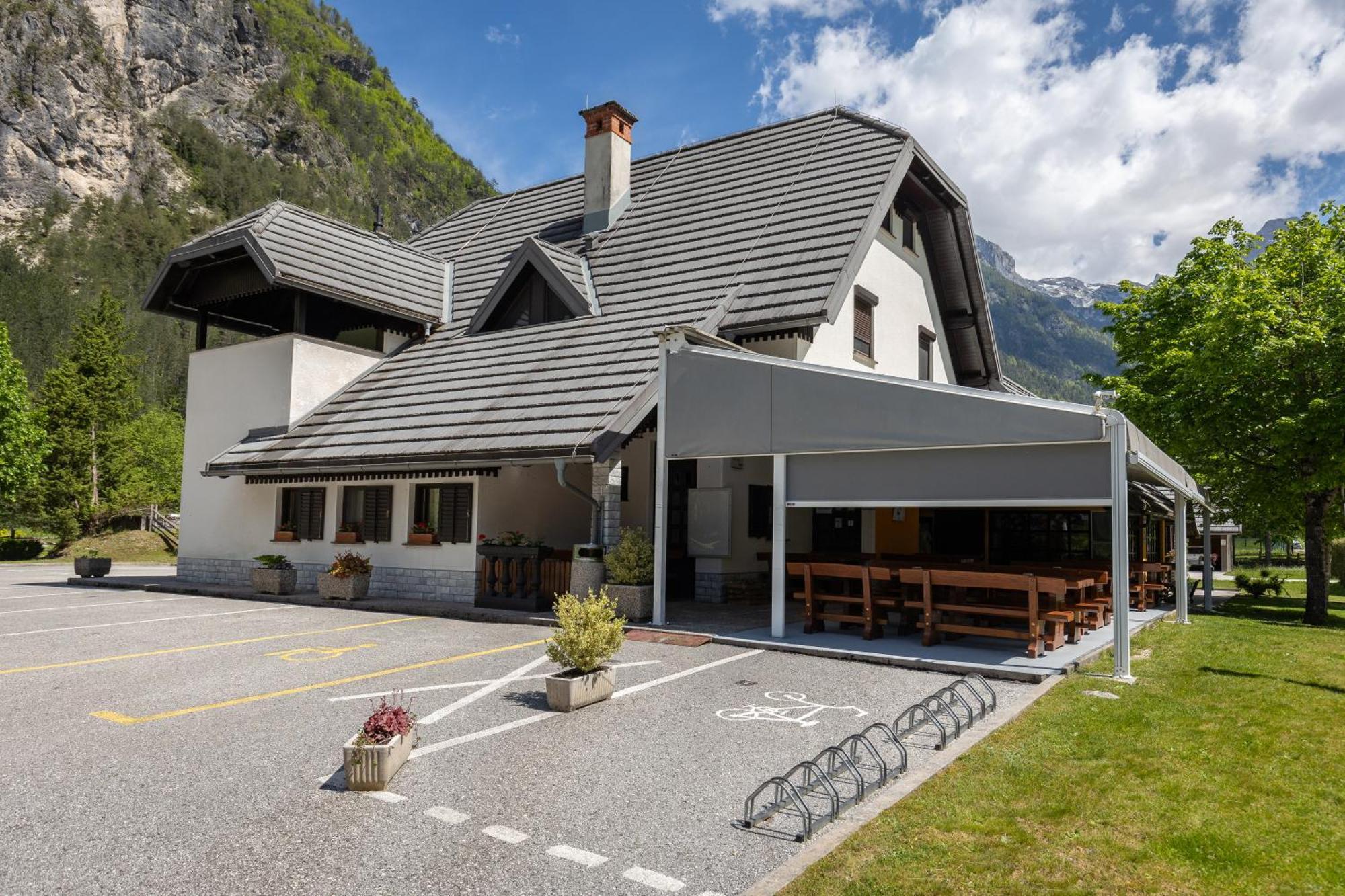 Metoja Apartment Soča Екстериор снимка