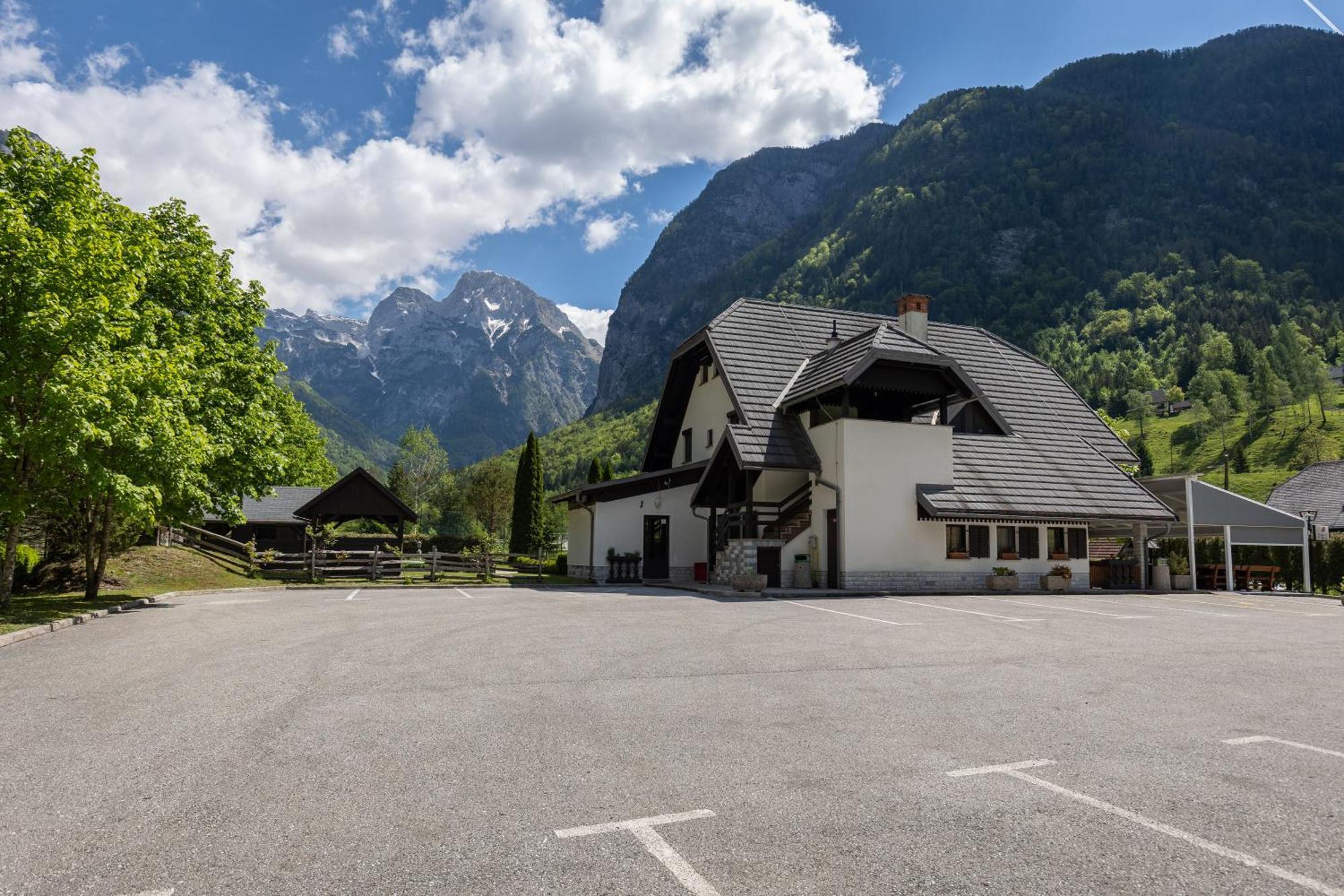 Metoja Apartment Soča Екстериор снимка